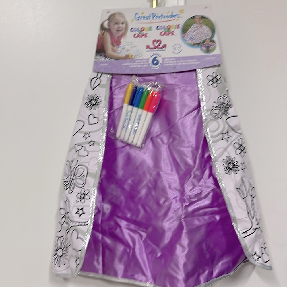 NWT Great Pretenders COLOUR-A-CAPE